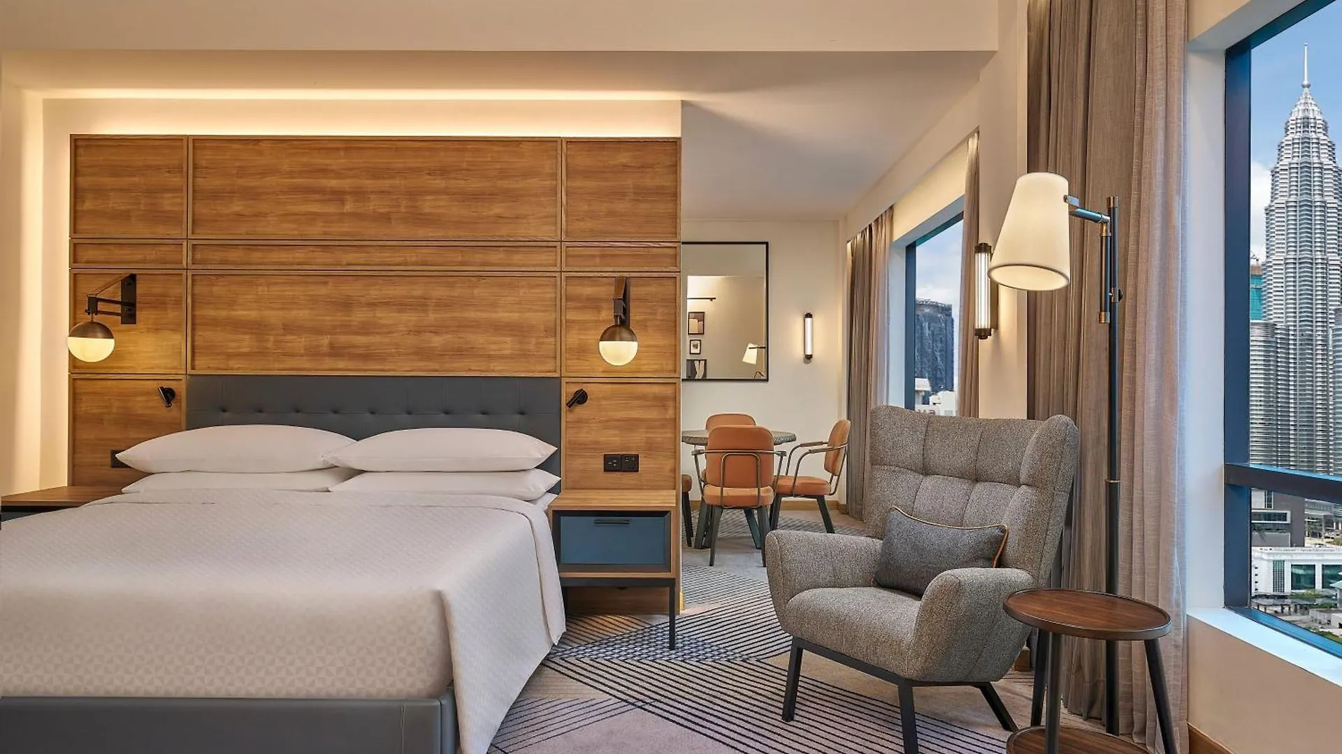 ***** Hotel Four Points By Sheraton Kuala Lumpur, City Centre Malezja